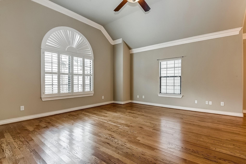2905 Clinton Drive - Photo 1