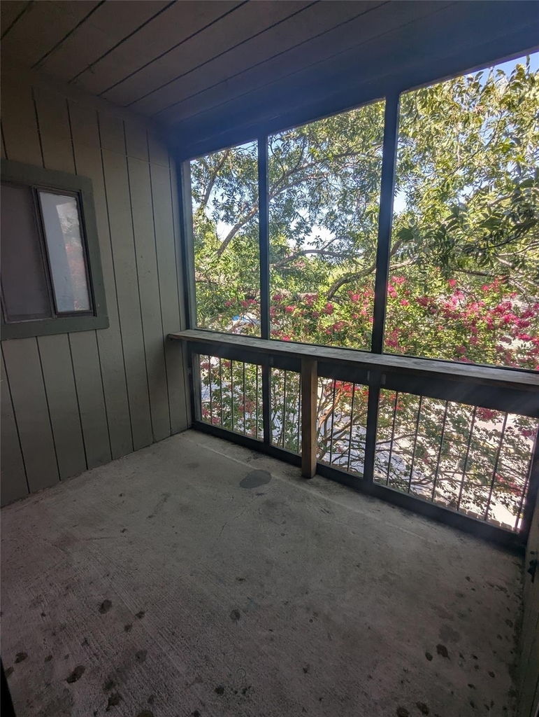 601 Nelray Boulevard - Photo 9