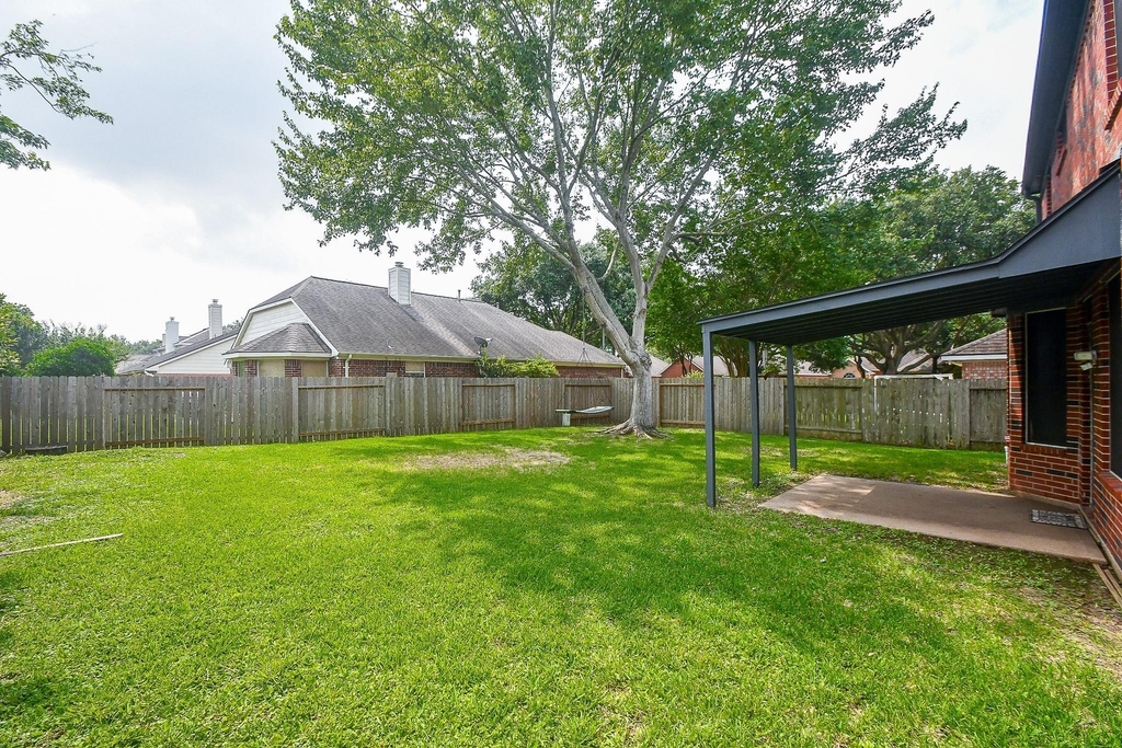 215 Windrift Court - Photo 28