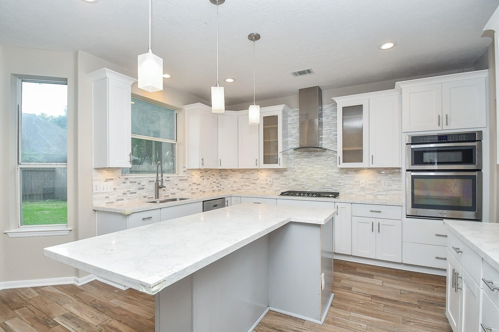 215 Windrift Court - Photo 9