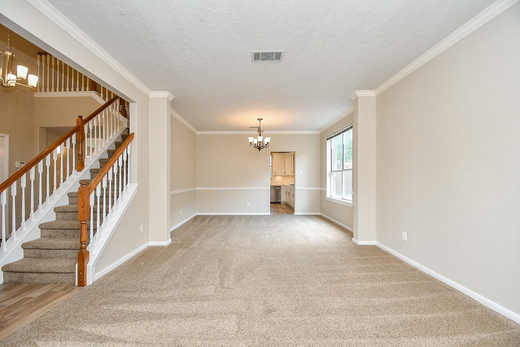215 Windrift Court - Photo 16