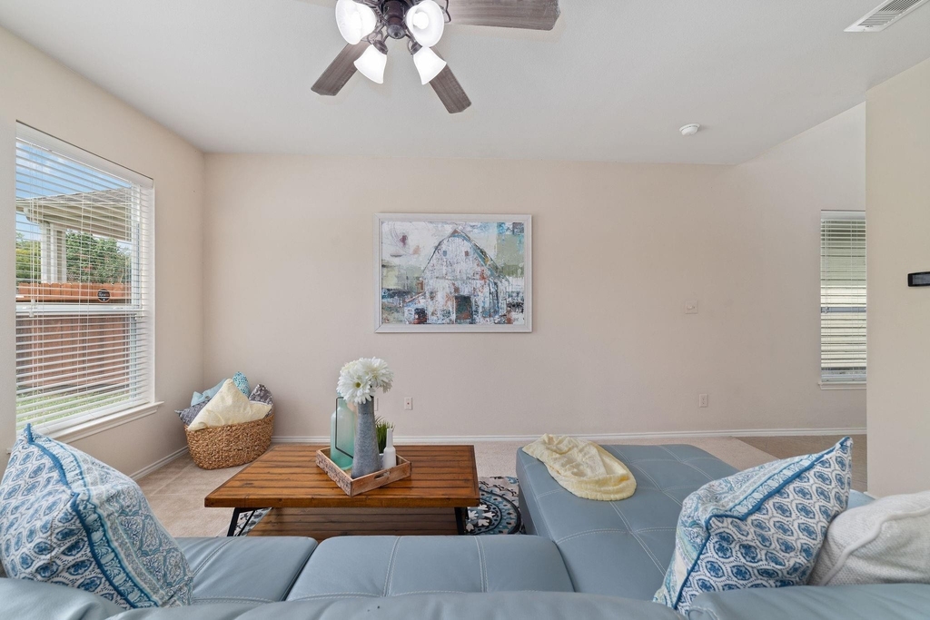 14923 Tuttle Point Drive - Photo 5