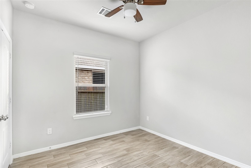 24830 Russet Bluff Trail - Photo 17