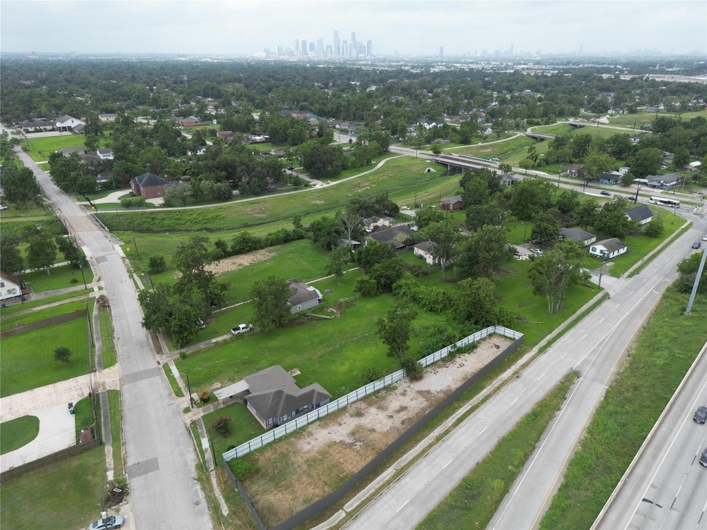 5301 Wayne Street - Photo 3