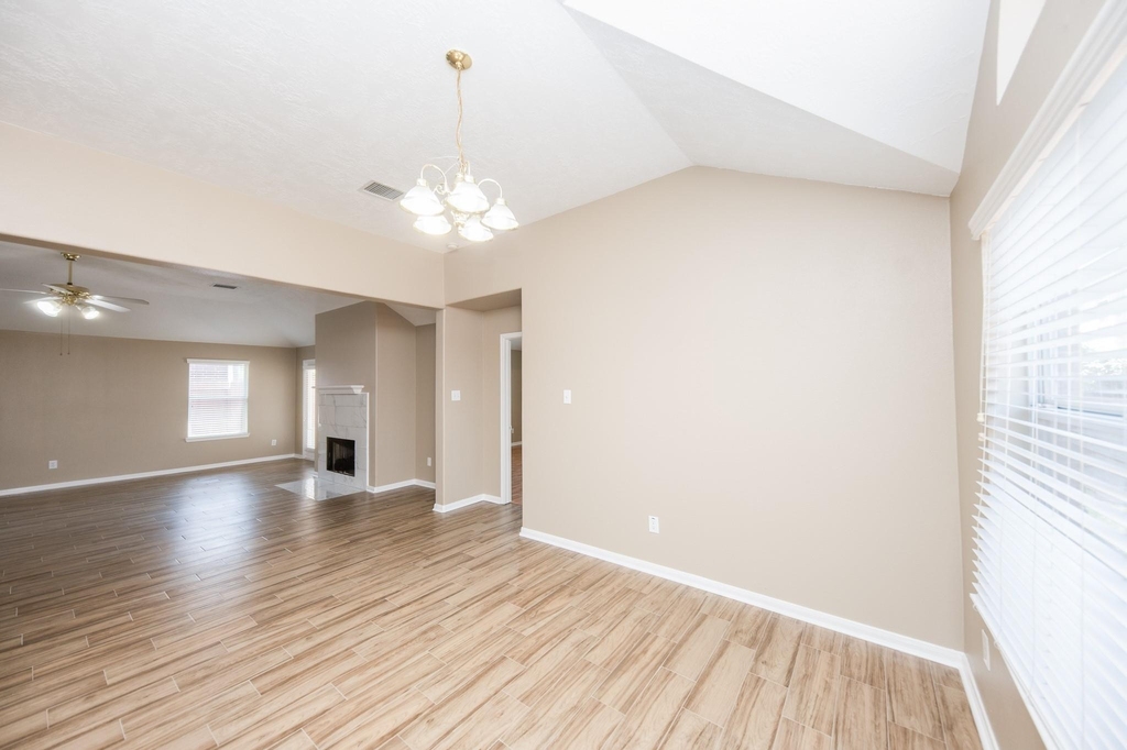 19247 Dillsbury Court - Photo 15