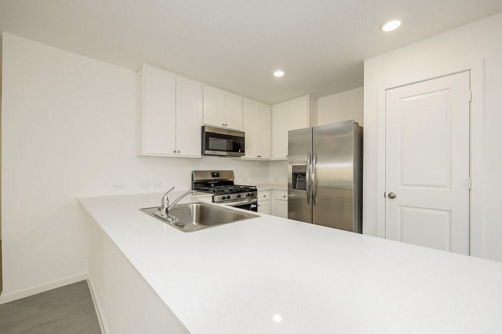 13495 Bay Springs Drive - Photo 4