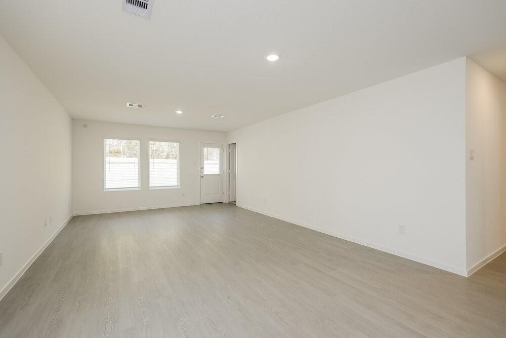 13495 Bay Springs Drive - Photo 2