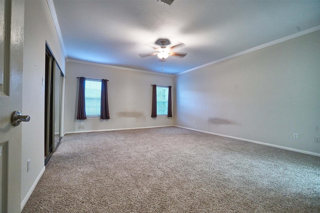 2816 Holly Hall Street - Photo 7