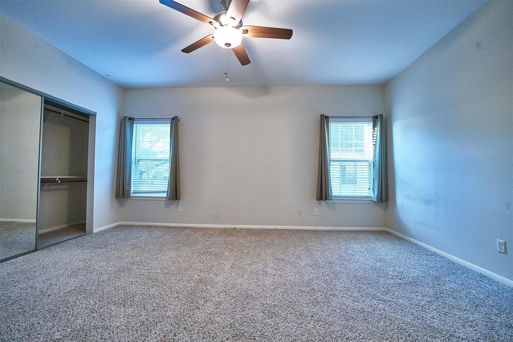 2816 Holly Hall Street - Photo 15