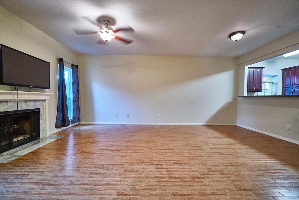 2816 Holly Hall Street - Photo 2
