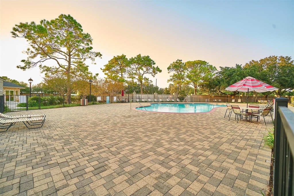 2816 Holly Hall Street - Photo 22