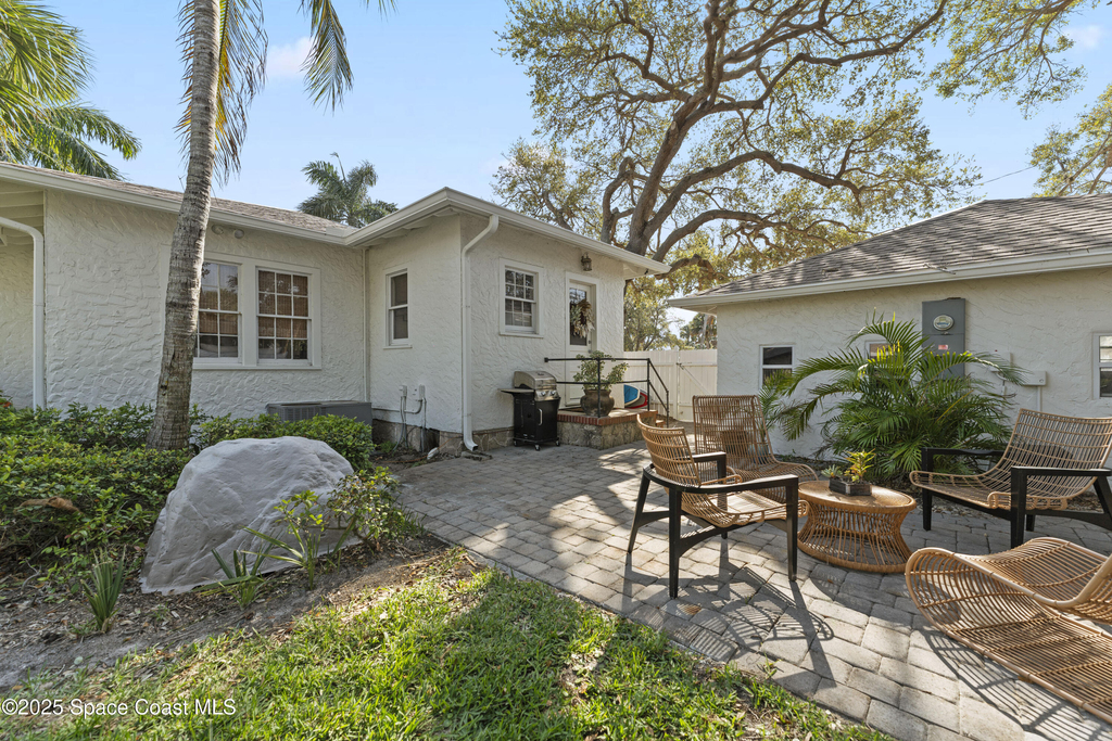 346 Third Avenue - Photo 7