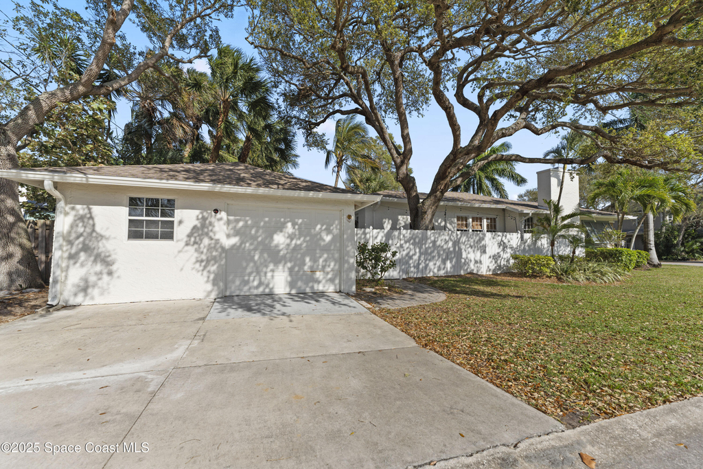 346 Third Avenue - Photo 8