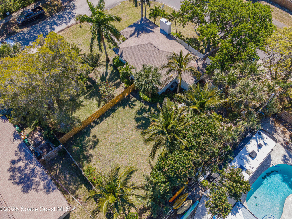 346 Third Avenue - Photo 4