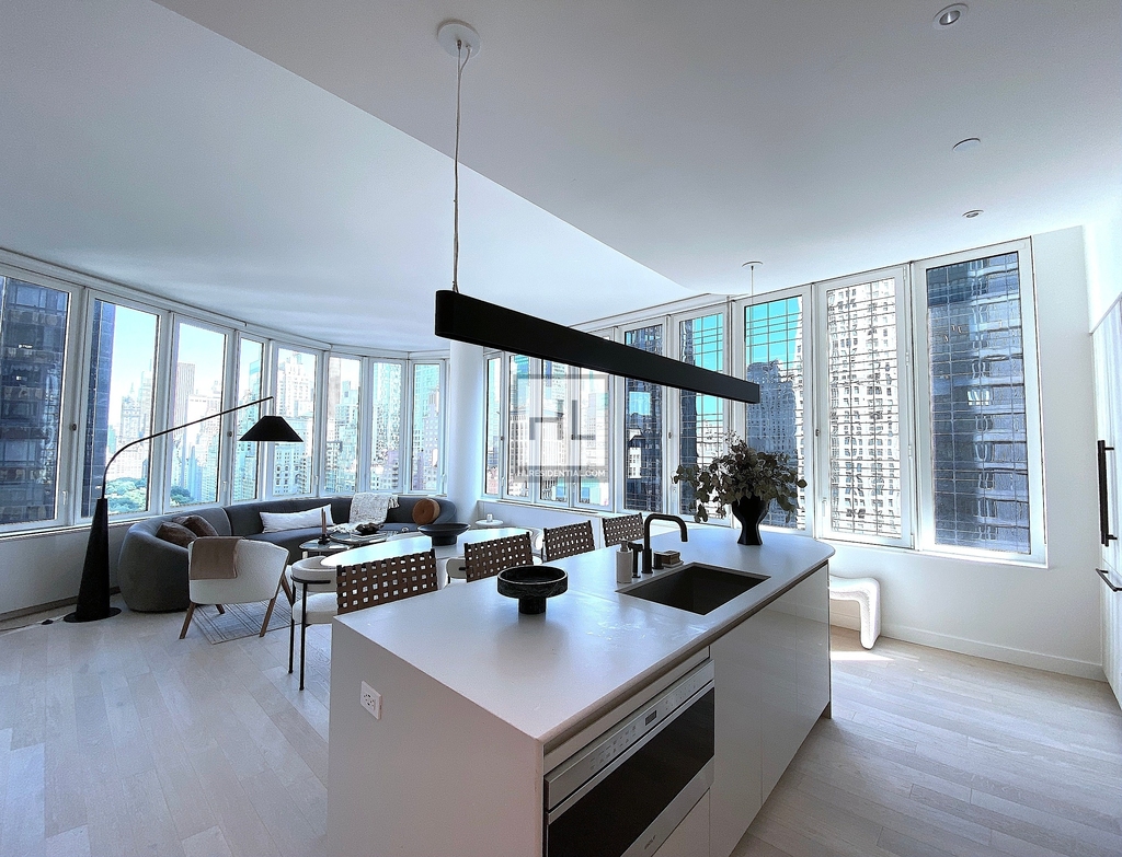 West 60th Street - Photo 0