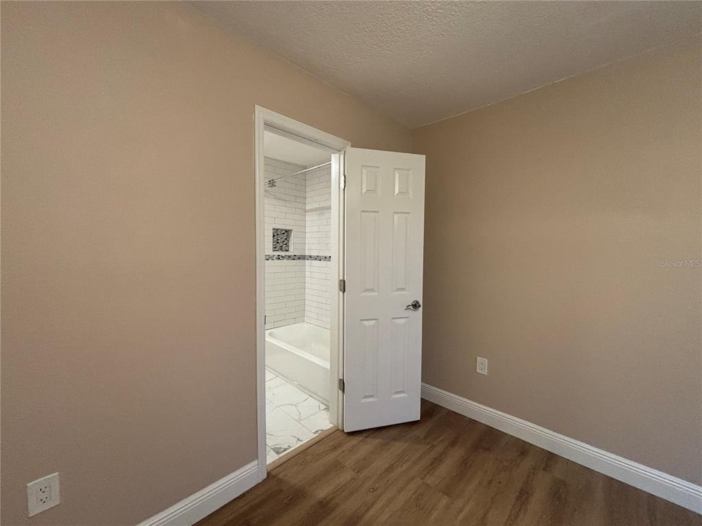11804 Cypress Hill Circle - Photo 8