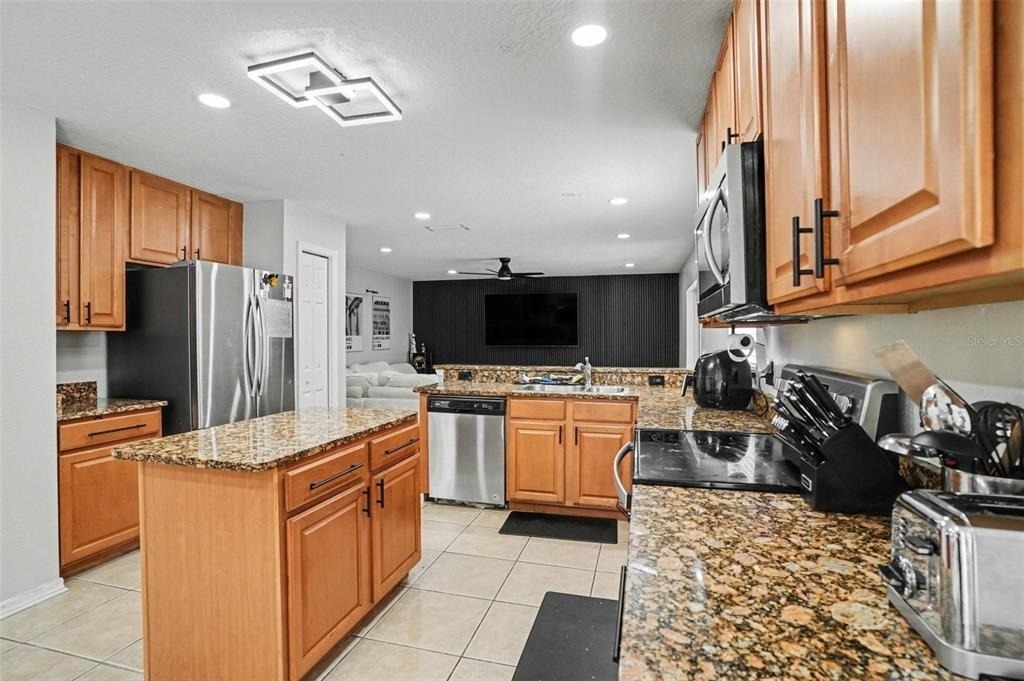 8105 River Mont Way - Photo 7
