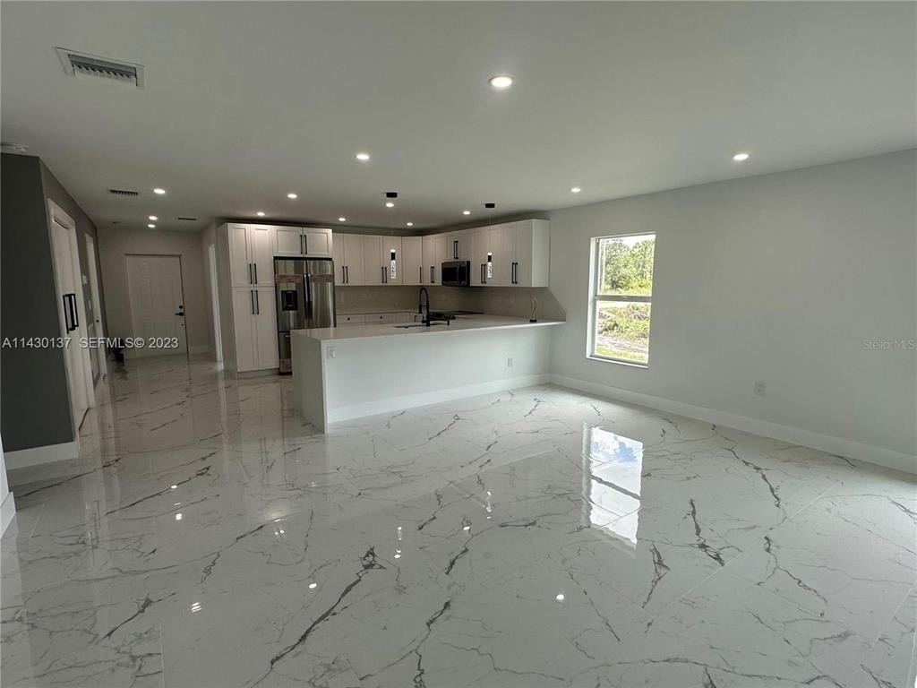 1125 Milwaukee Boulevard - Photo 6