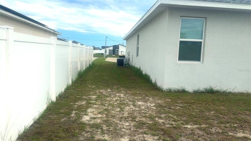 305 Elderberry Court - Photo 21