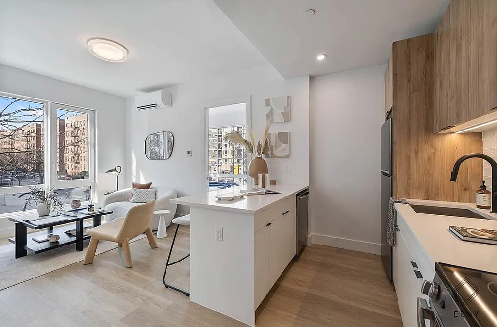 80 Linden Blvd - Photo 15