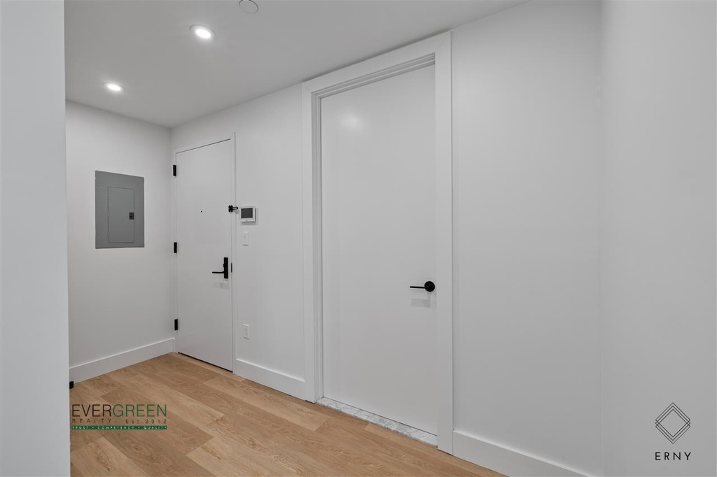 80 Linden Blvd - Photo 11