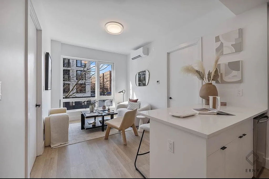 80 Linden Blvd - Photo 1