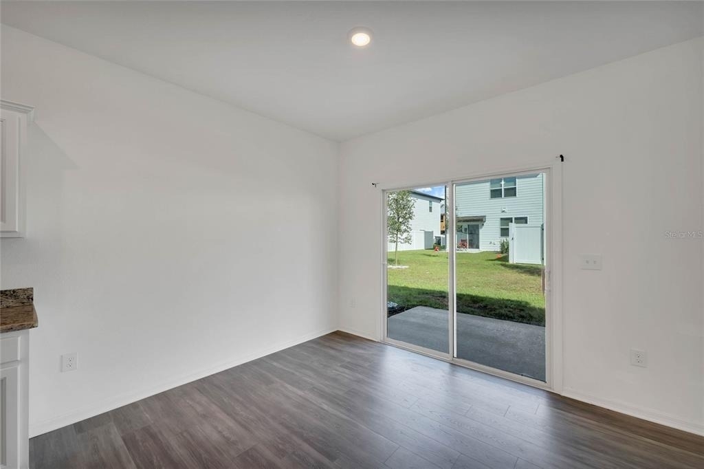 840 Grandin Street - Photo 8