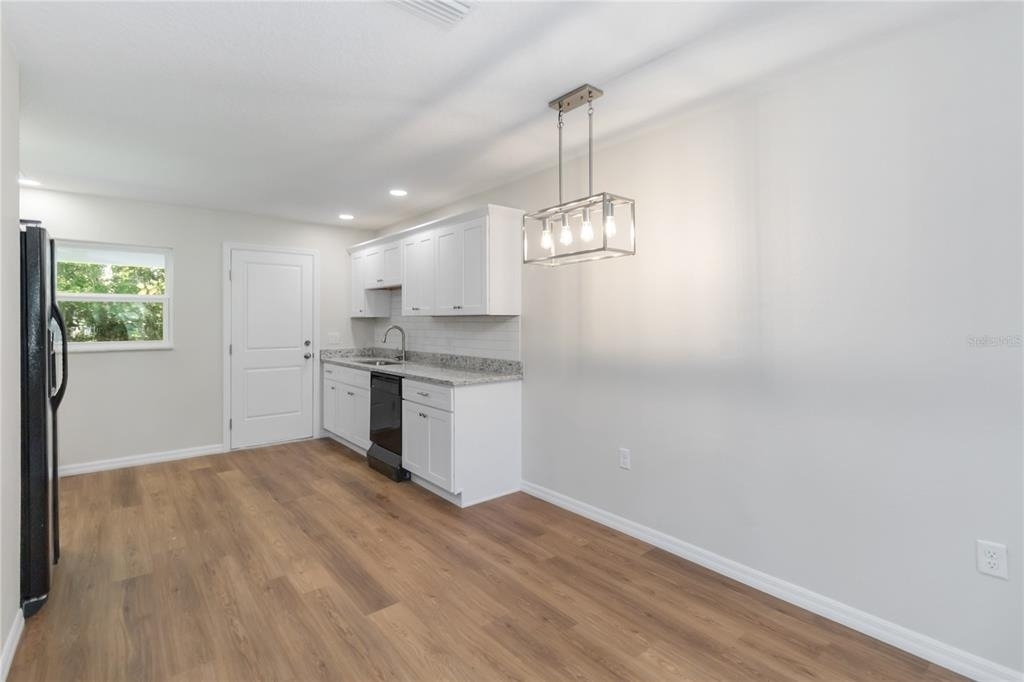 217 Montana Avenue - Photo 8