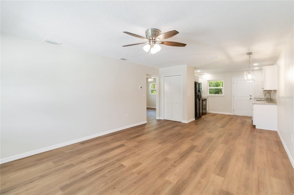217 Montana Avenue - Photo 5