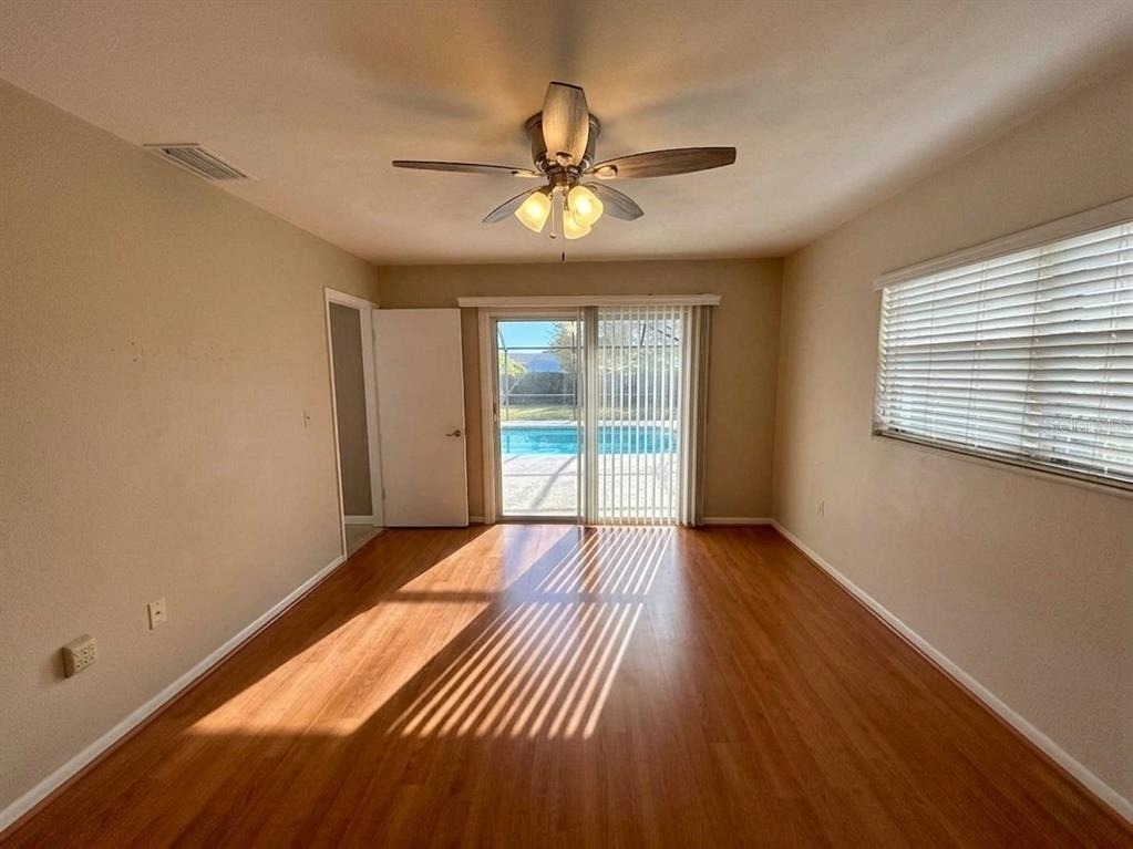 116 Holmes Place - Photo 15