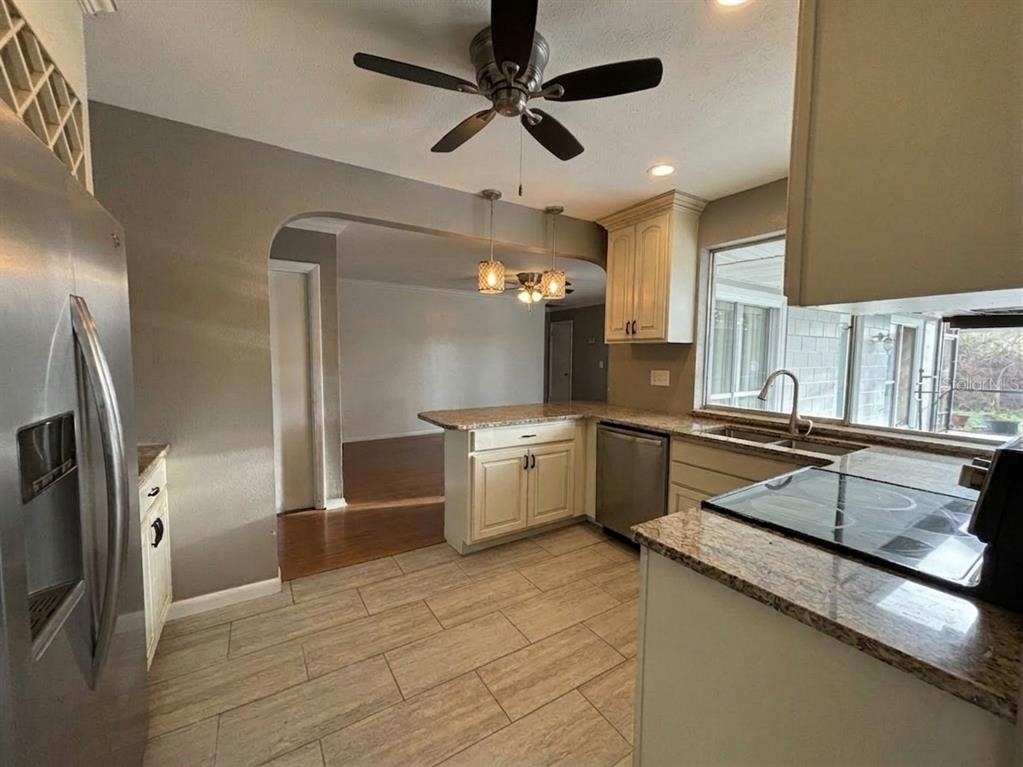 116 Holmes Place - Photo 5