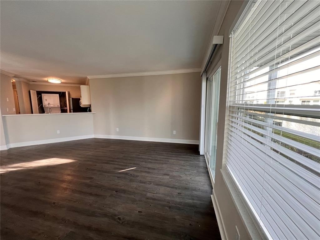 2536 Woodgate Boulevard - Photo 1