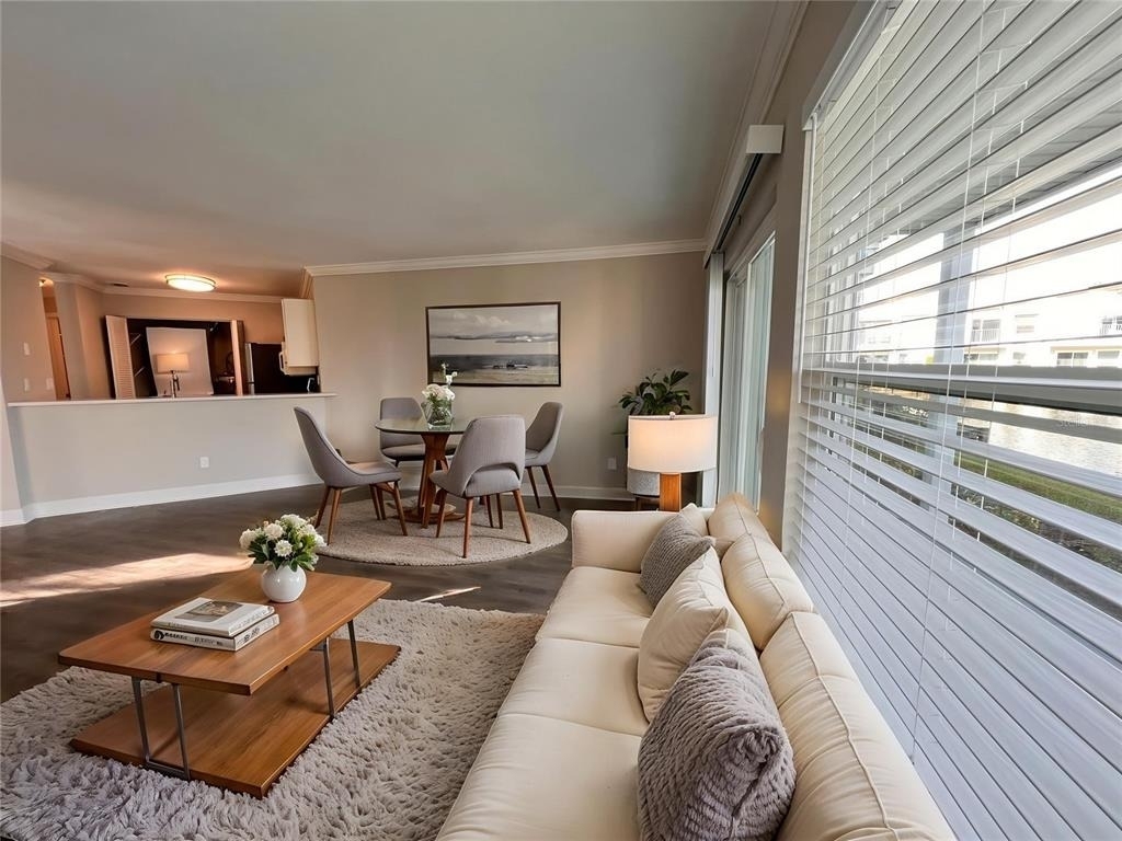 2536 Woodgate Boulevard - Photo 8