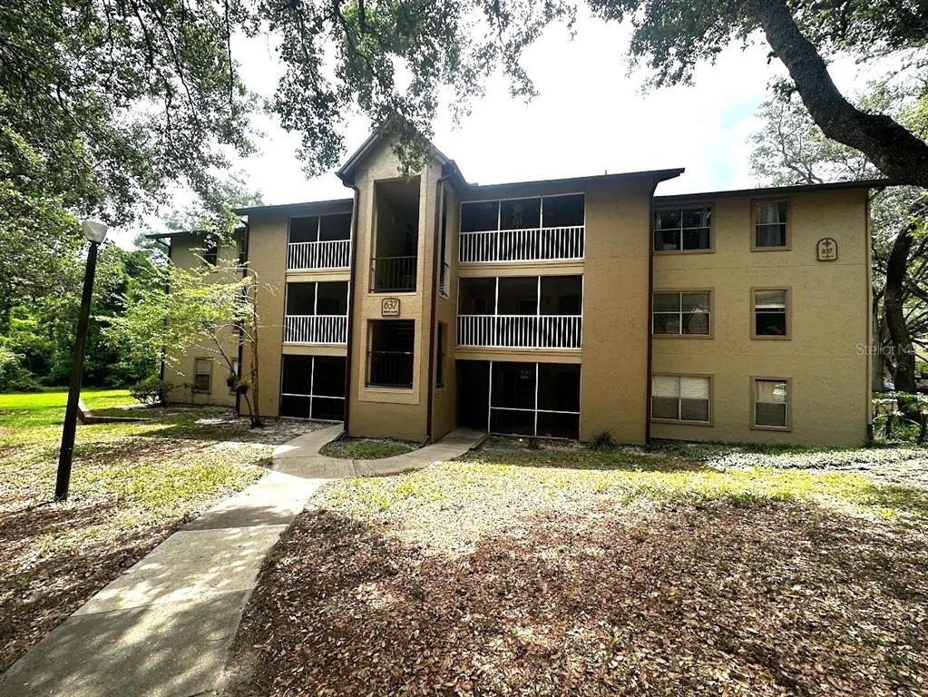 637 Buoy Lane - Photo 0
