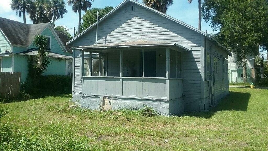 417 Maple Street - Photo 0