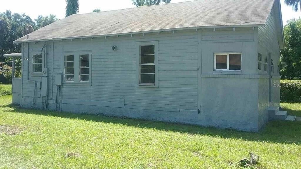 417 Maple Street - Photo 1