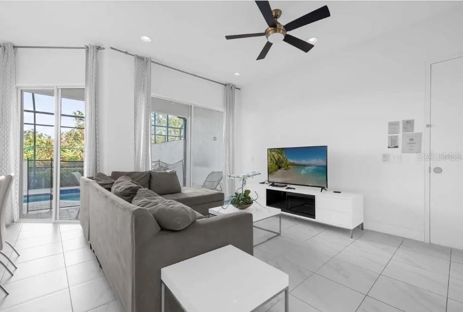 450 Captiva Drive - Photo 2