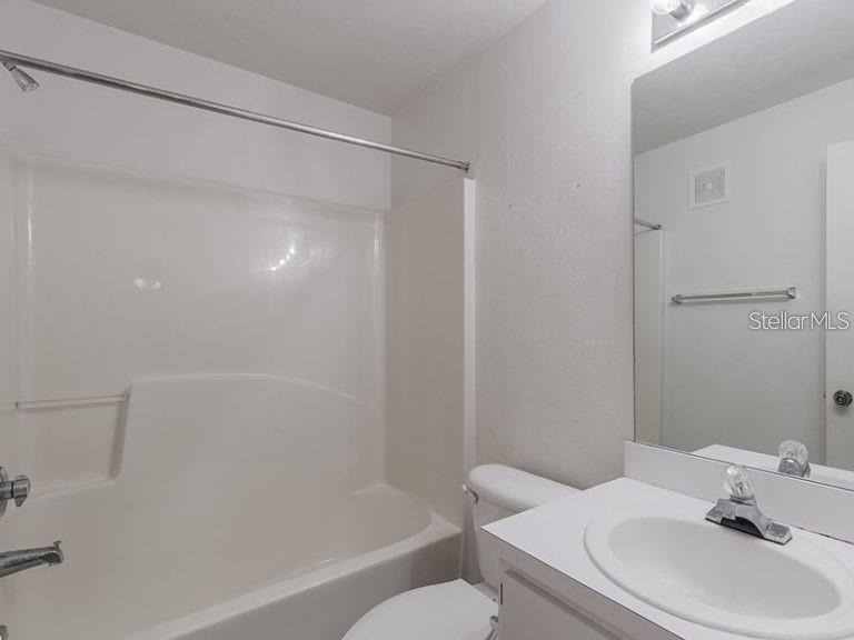 4000 Sw 23rd Street - Photo 3