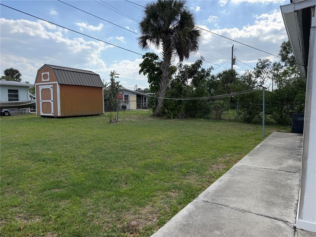 8513 Herbison Avenue - Photo 8