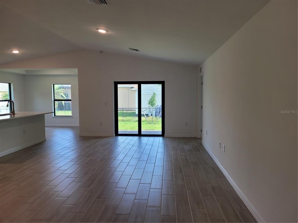 11383 Baggot Avenue - Photo 1