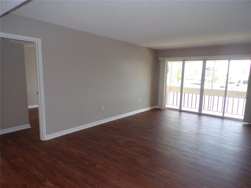 1080 Bal Harbor Boulevard - Photo 24