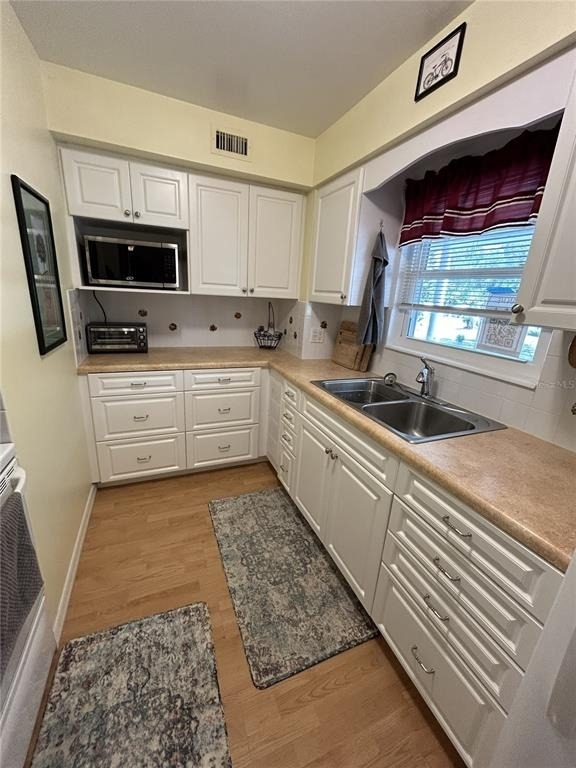 3900 Roxane Boulevard - Photo 5