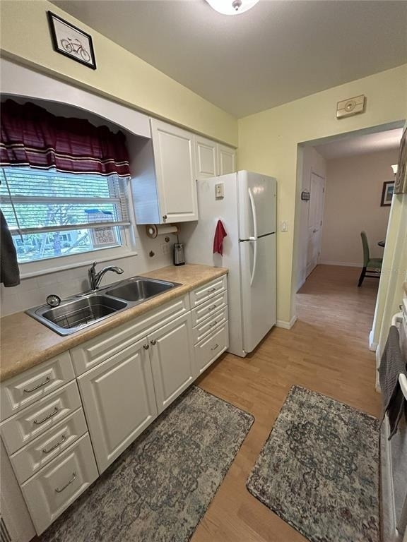 3900 Roxane Boulevard - Photo 6