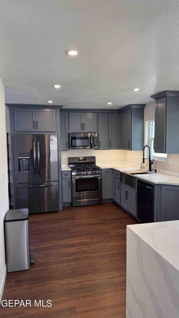7448 Plaza Taurina Drive - Photo 11