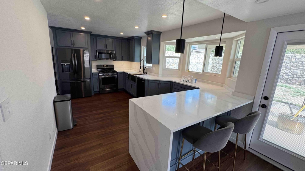7448 Plaza Taurina Drive - Photo 10