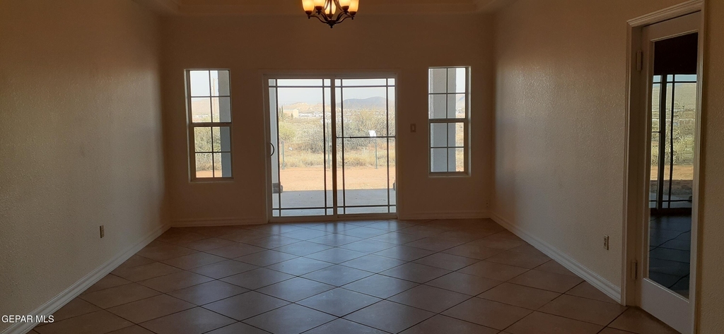 5466 Buffalo Creek Drive - Photo 1