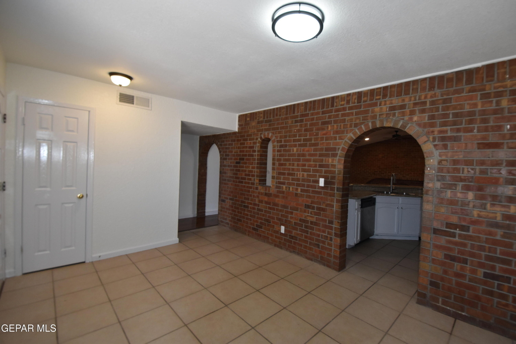 3417 Guthrie Street - Photo 2