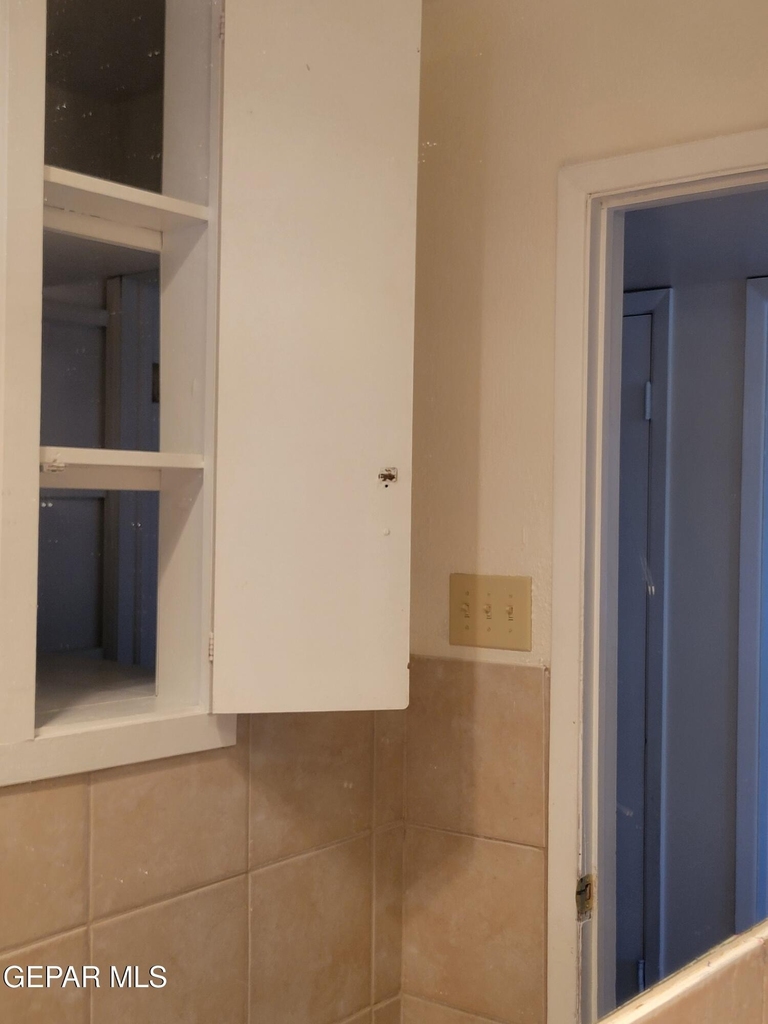 9513 Fairfax Street - Photo 6