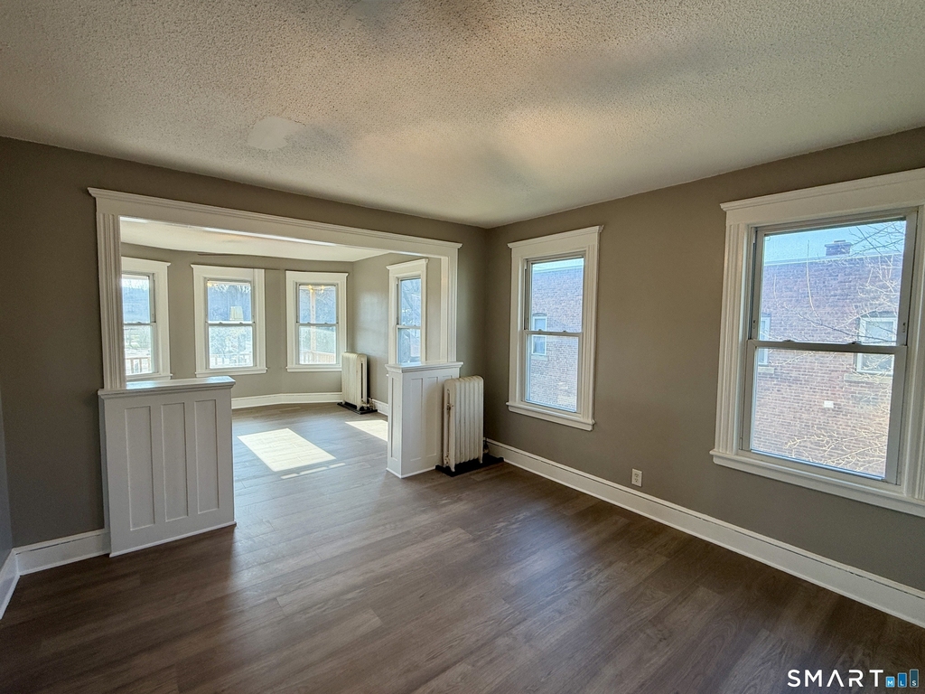 696 Main Street - Photo 5