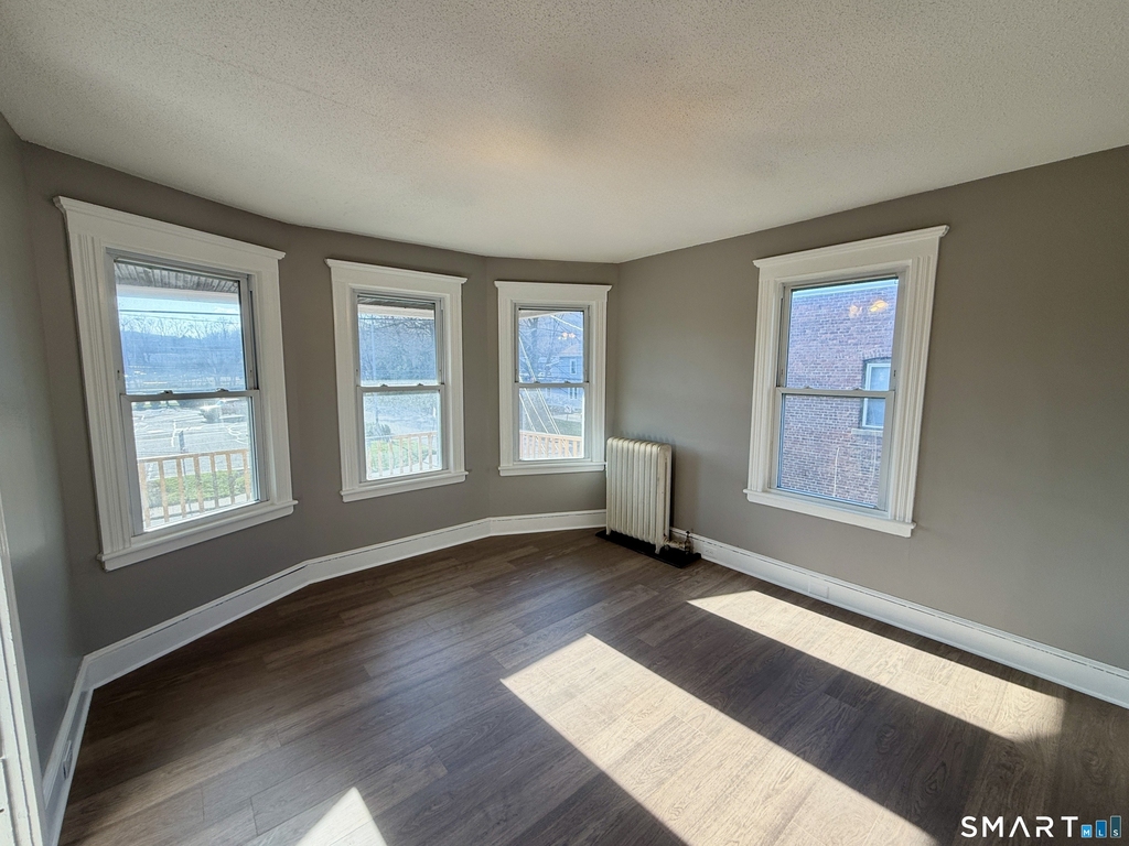 696 Main Street - Photo 9